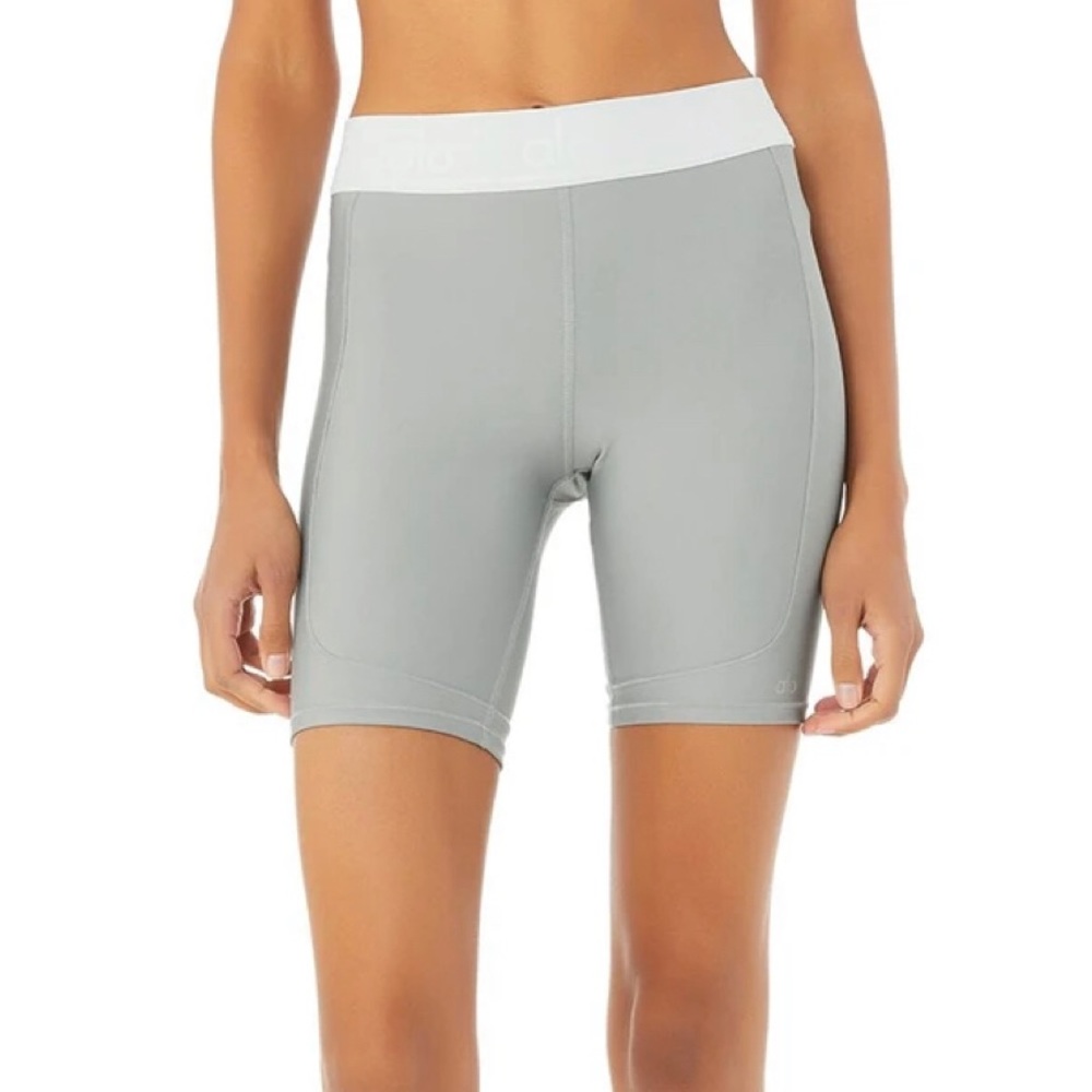 Alo Yoga Limited Edition Rider Bike Shorts in Lead
